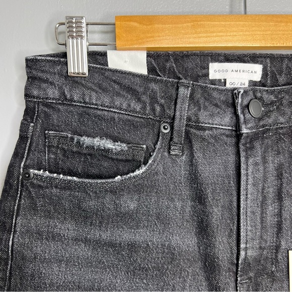 GOOD AMERICAN Black Iconic 90’s Good Bermuda Raw Hem Shorts - Picture 4 of 7